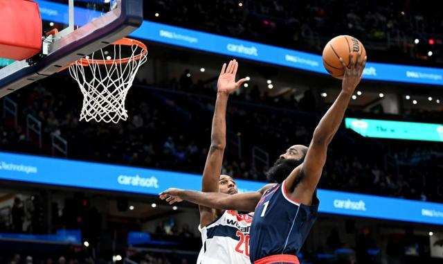 哈登轰43+7梦回火箭时代，快艇勇猛反衬76人尴尬