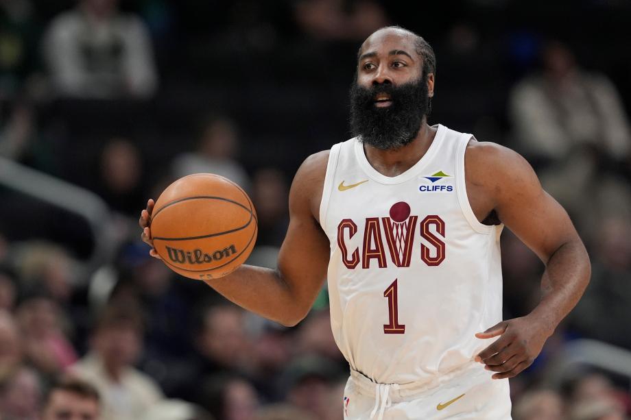 bb贝博-哈登27+5+6莫布利27+15 骑士123-116胜雄鹿